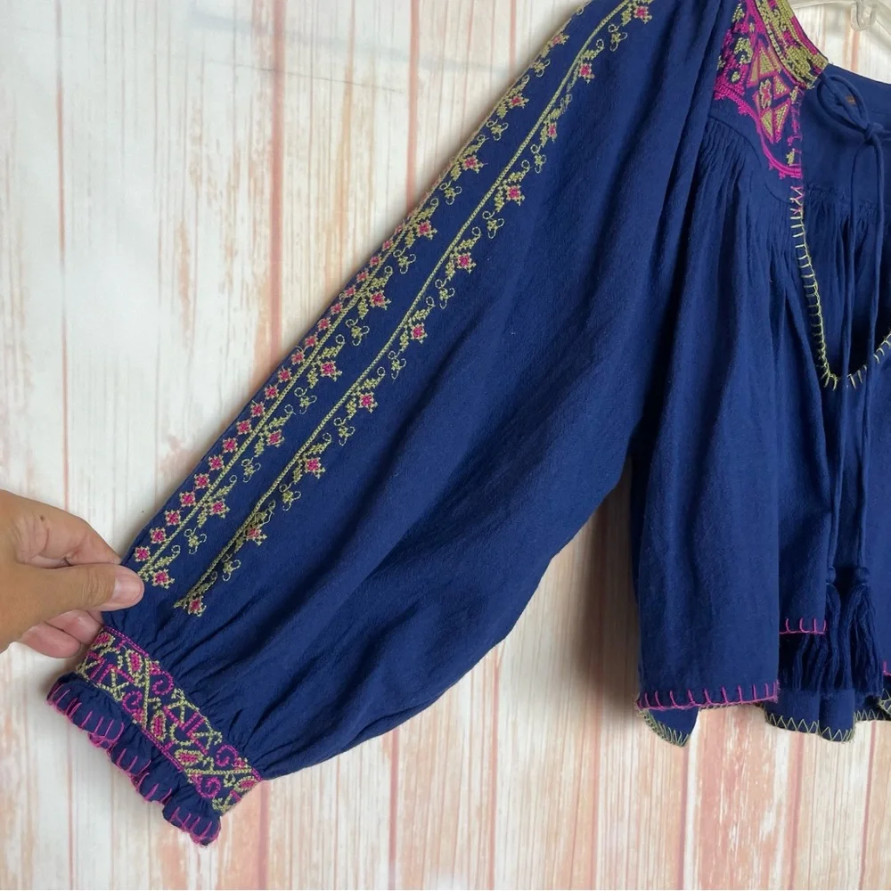 Free People Navy and Pink Embroidered Cropped Blouse (S/M) - Picture 3 of 11